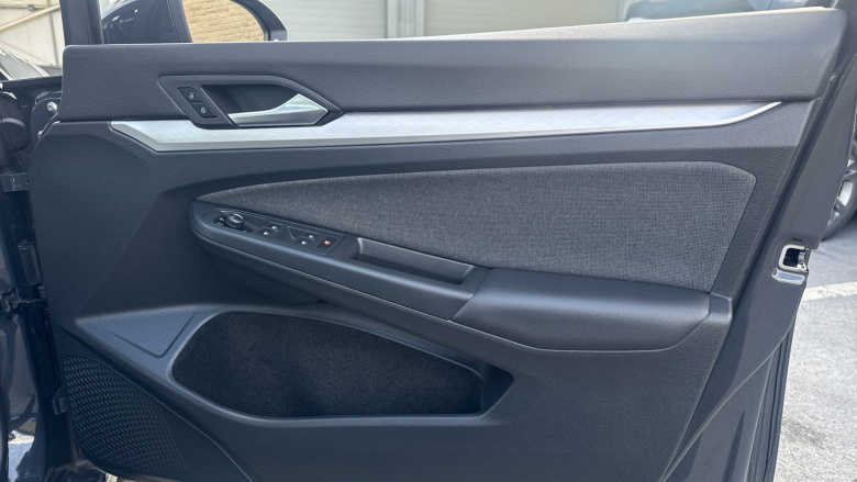 Volkswagen Golf 1.5 TSI Life 5dr Petrol Hatchback